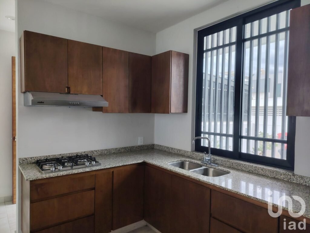 CASA EN VENTA DOS PLANTAS 3 RECÁMARAS COLONIA PUNTA NORTE