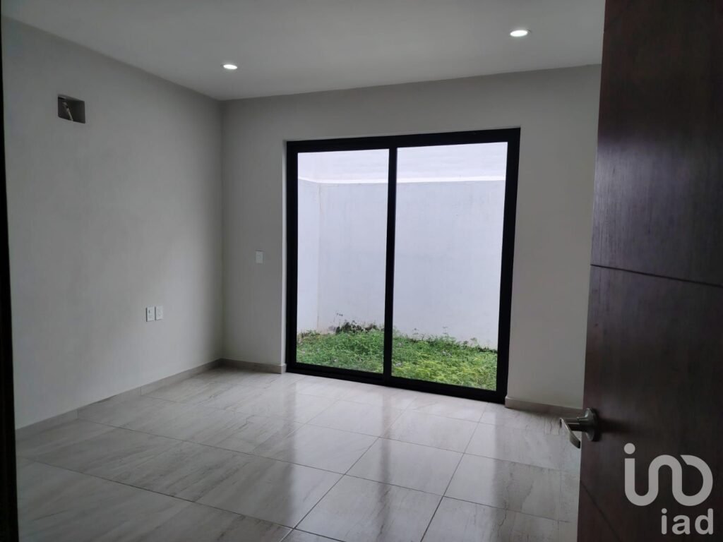 CASA EN VENTA DOS PLANTAS 3 RECÁMARAS COLONIA PUNTA NORTE
