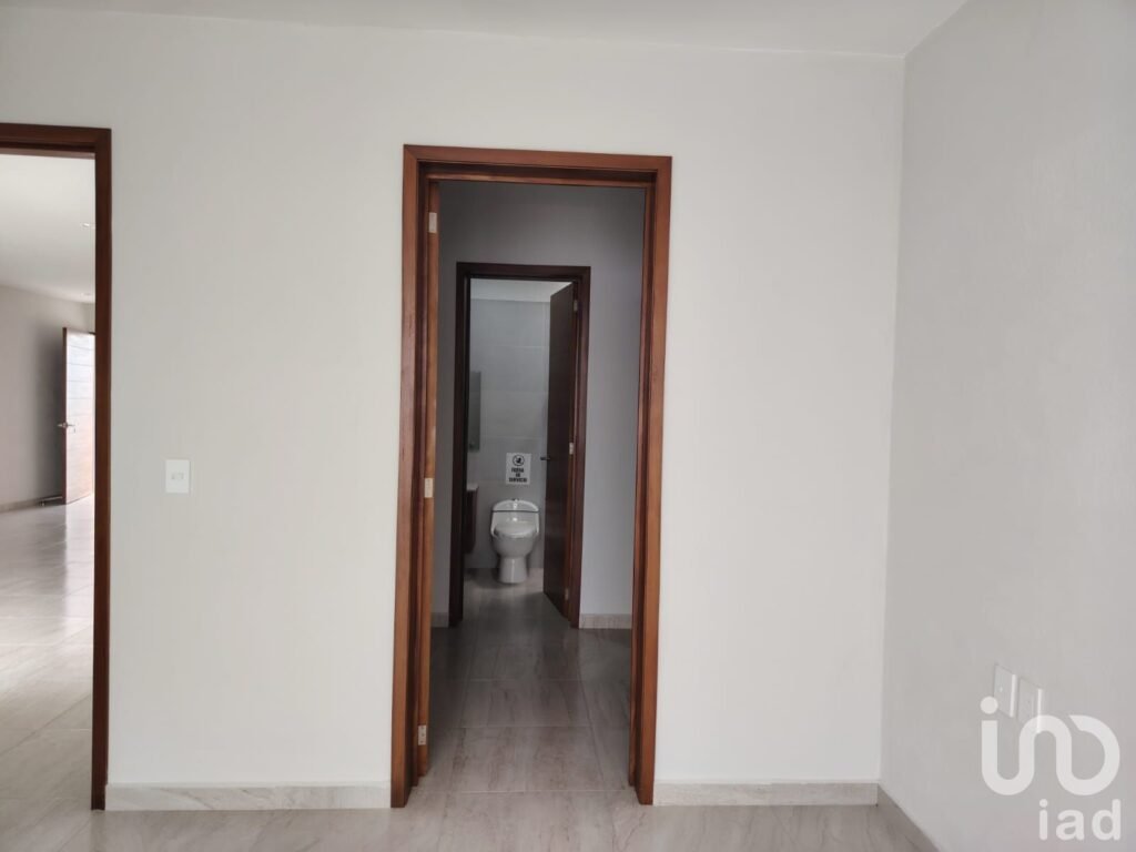 CASA EN VENTA DOS PLANTAS 3 RECÁMARAS COLONIA PUNTA NORTE