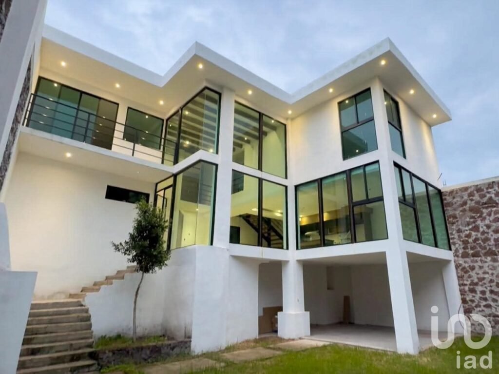 CASA EN VENTA Antes $ 4,9 M / Ahora $ 4,7 M - ! Estrena hoy ! San Juan del Río,  Qro