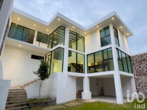 CASA EN VENTA Antes $ 4,9 M / Ahora $ 4,7 M – ! Estrena hoy ! San Juan del Río,  Qro