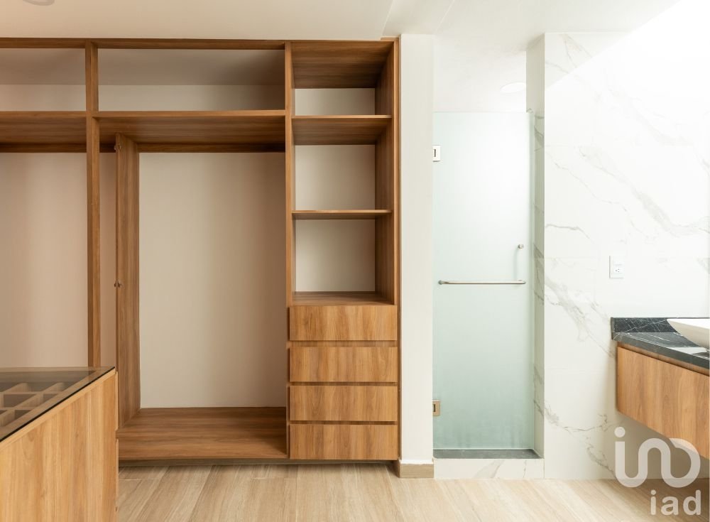 Casa en Venta con Terraza y Recámara en Planta Baja en Parque Chiapas, Lomas de Angelópolis III