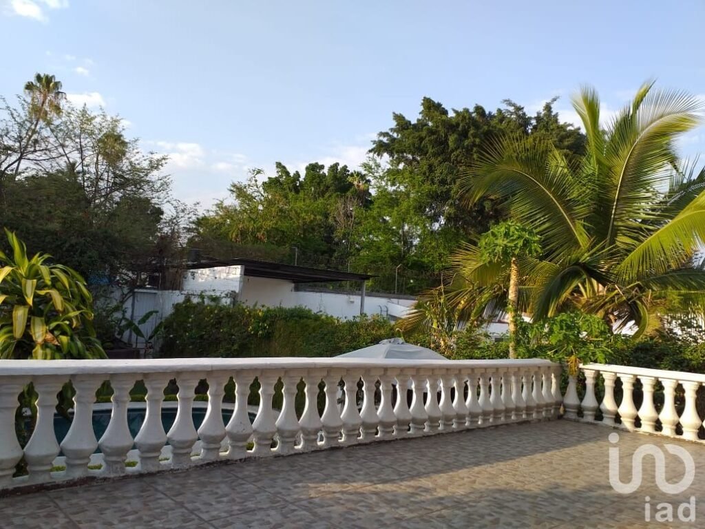 CASA EN VENTA EN FRACCIONAMIENTO LOMAS DE CUERNAVACA, TEMIXCO