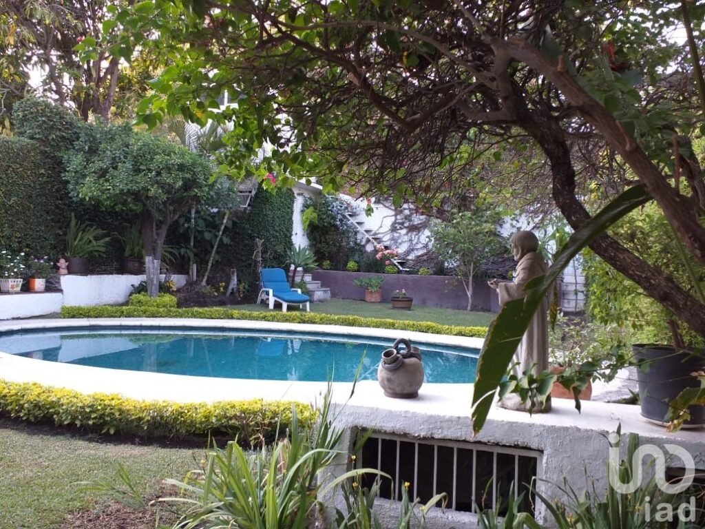 CASA EN VENTA EN FRACCIONAMIENTO LOMAS DE CUERNAVACA, TEMIXCO