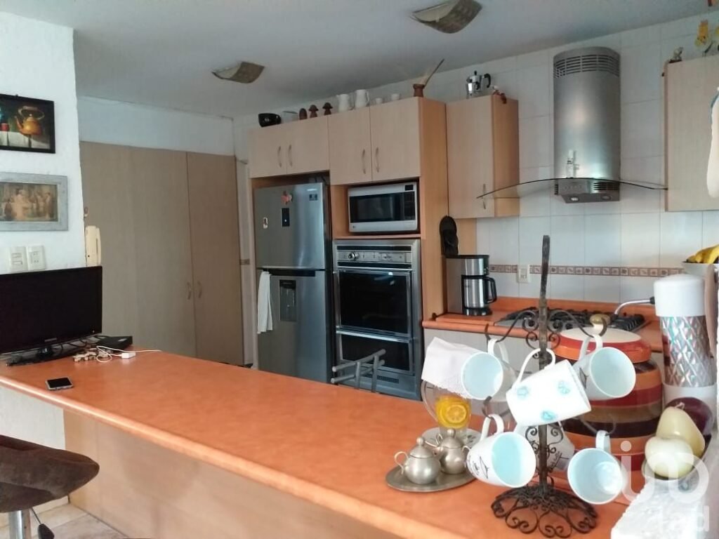 CASA EN VENTA EN FRACCIONAMIENTO LOMAS DE CUERNAVACA, TEMIXCO