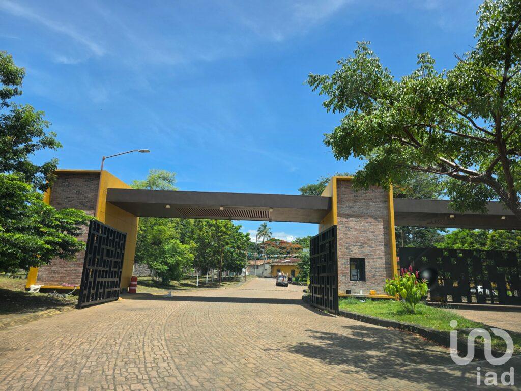 Venta de casa 8 en Cafetal de las Cumbres en Coatepec