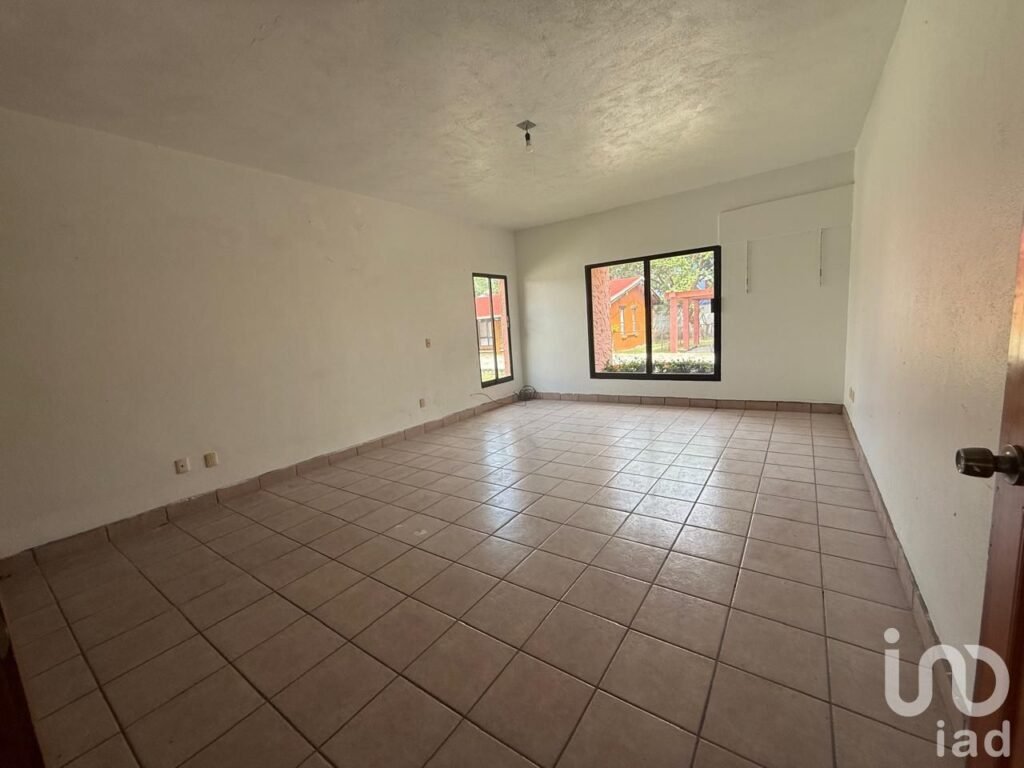 CASA EN VENTA DE UNA PLANTA FRENTE AL HOTEL MARRIOT TUXTLA