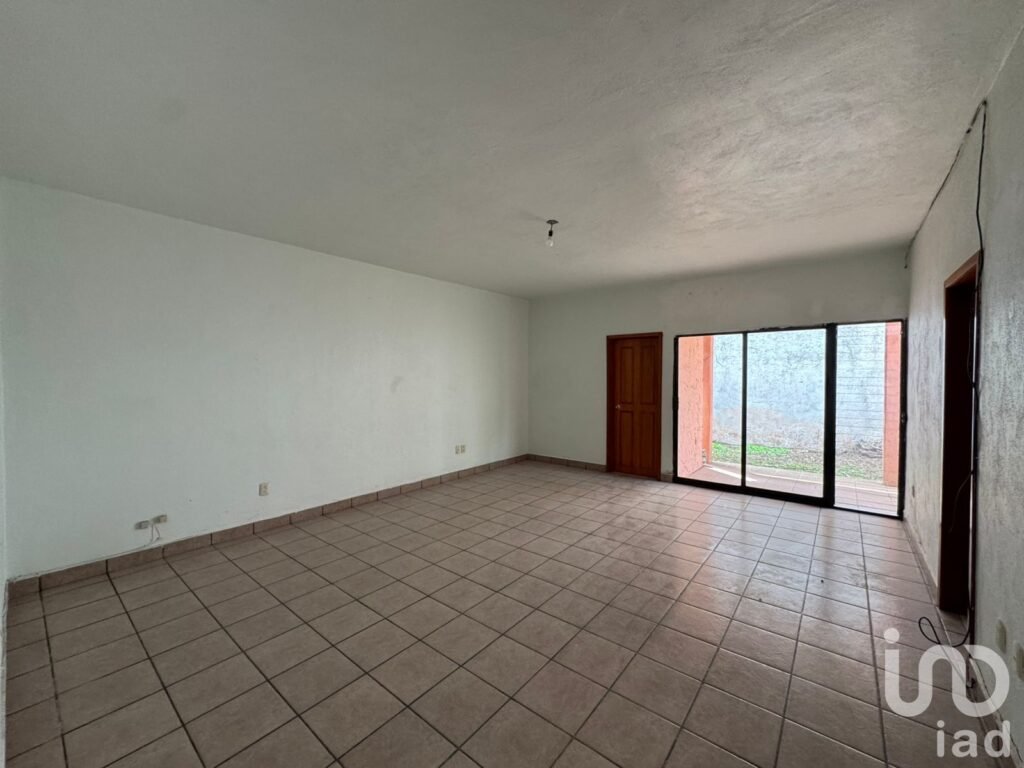 CASA EN VENTA DE UNA PLANTA FRENTE AL HOTEL MARRIOT TUXTLA