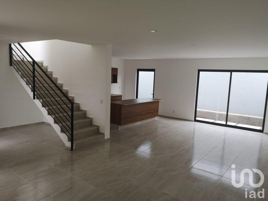 Casa en VENTA, Zakia (Condominio Nayenh) El Marques, Queretaro. Con Estudio, Casa Club, Gimnasio
