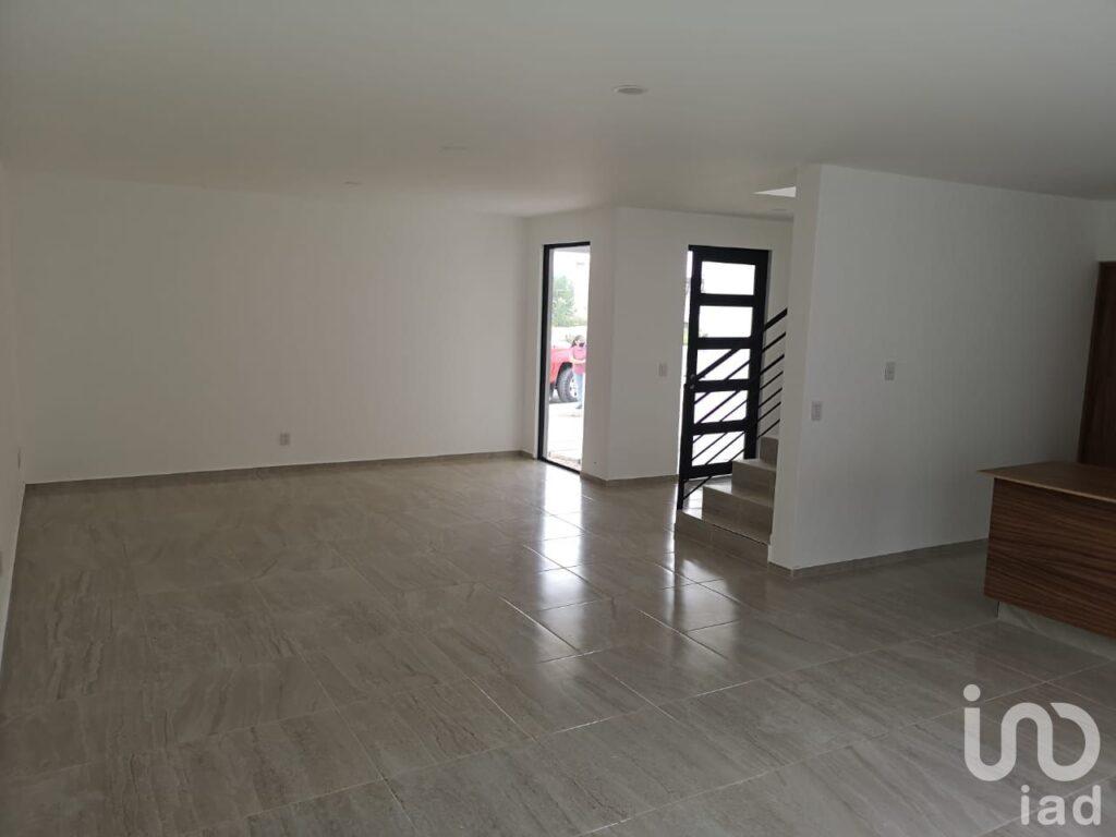 Casa en VENTA, Zakia (Condominio Nayenh) El Marques, Queretaro. Con Estudio, Casa Club, Gimnasio
