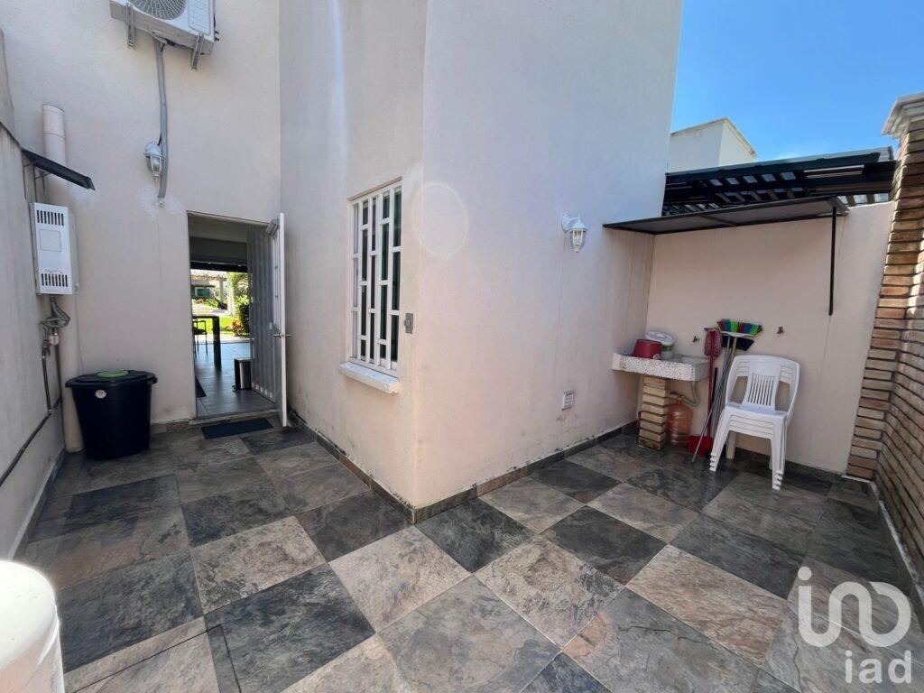 Casa en Renta en Residencial Cumbres Tulipanes Xochitepec a 3 minutos del Tec de Monterrey