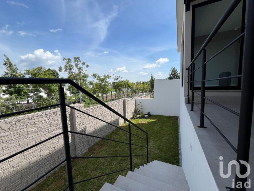 Casa En Venta En Lomas De Angelopolis, Parque San Marino, Ideal Para Familias