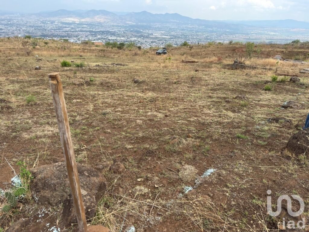 Terrenos Rústicos en Venta a MSI de 144m2 Morelia a 15 minutos del puente de salida a Quiroga