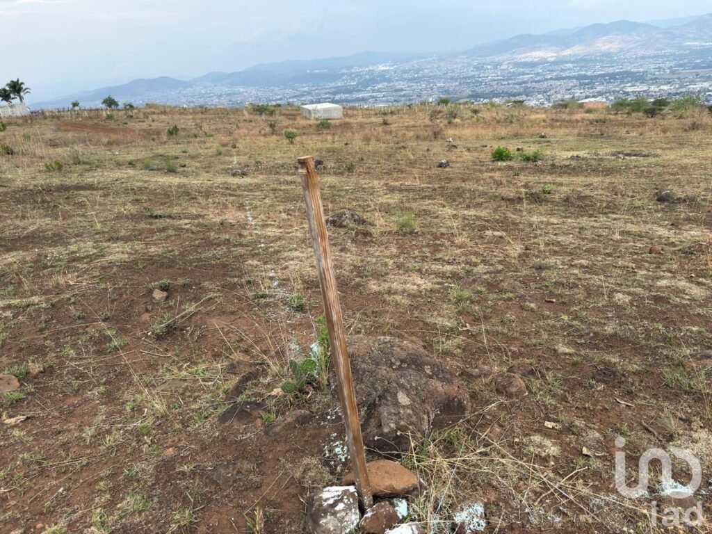 Terrenos Rústicos en Venta a MSI de 144m2 Morelia a 15 minutos del puente de salida a Quiroga