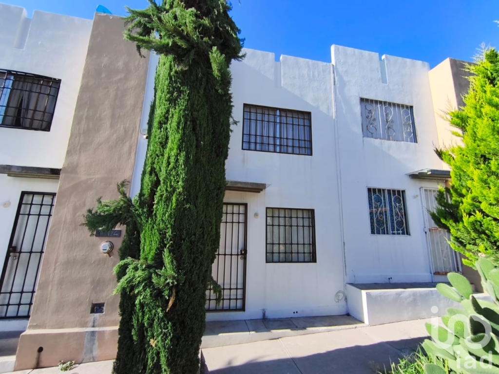 Venta casa en  Los Heroes, El Marques,Queretaro