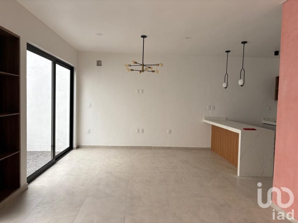 CASA EN VENTA  ACABADO CHUKUM , ARQUITECTO RECONOCIDO, RESIDENCIAL ALBATERRA