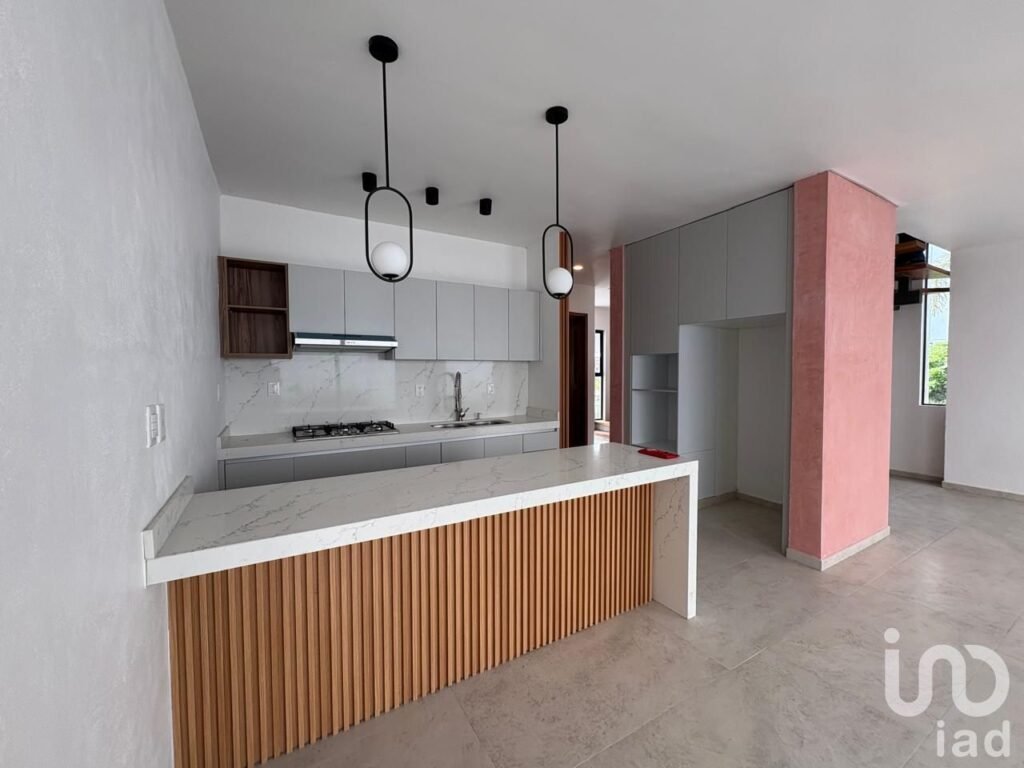 CASA EN VENTA  ACABADO CHUKUM , ARQUITECTO RECONOCIDO, RESIDENCIAL ALBATERRA