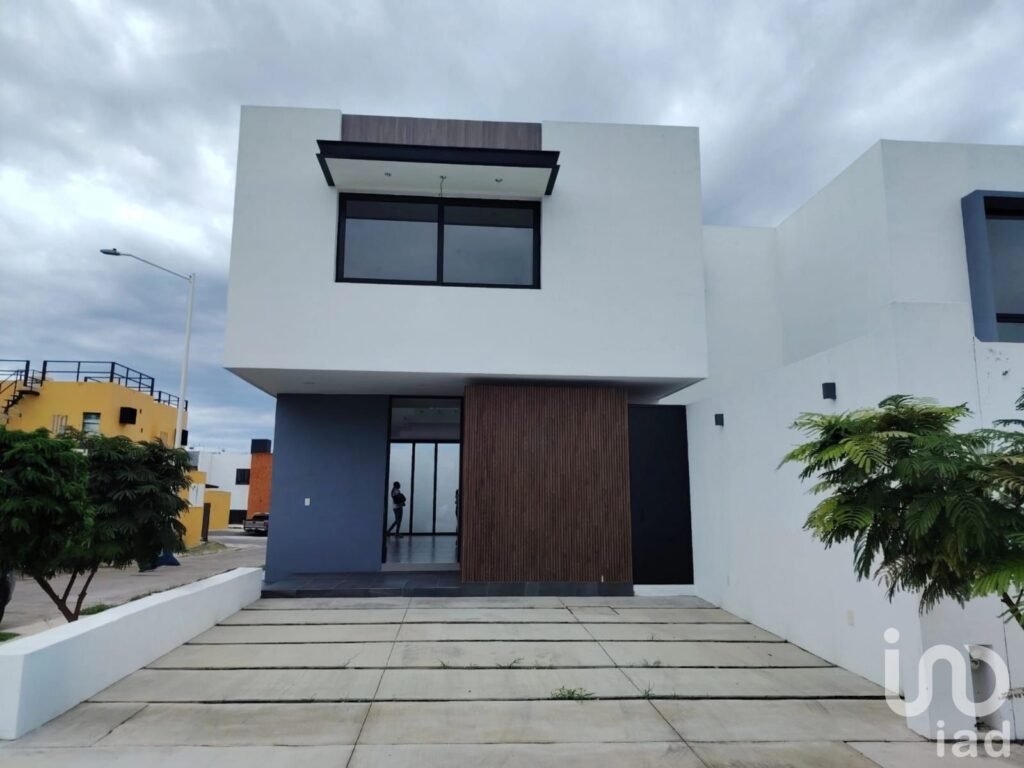 CASA EN VENTA EN ESQUINA, ESTILO CONTEMPORÁNEO,DOBLE ALTURA, PUNTA NORTE, COLIMA