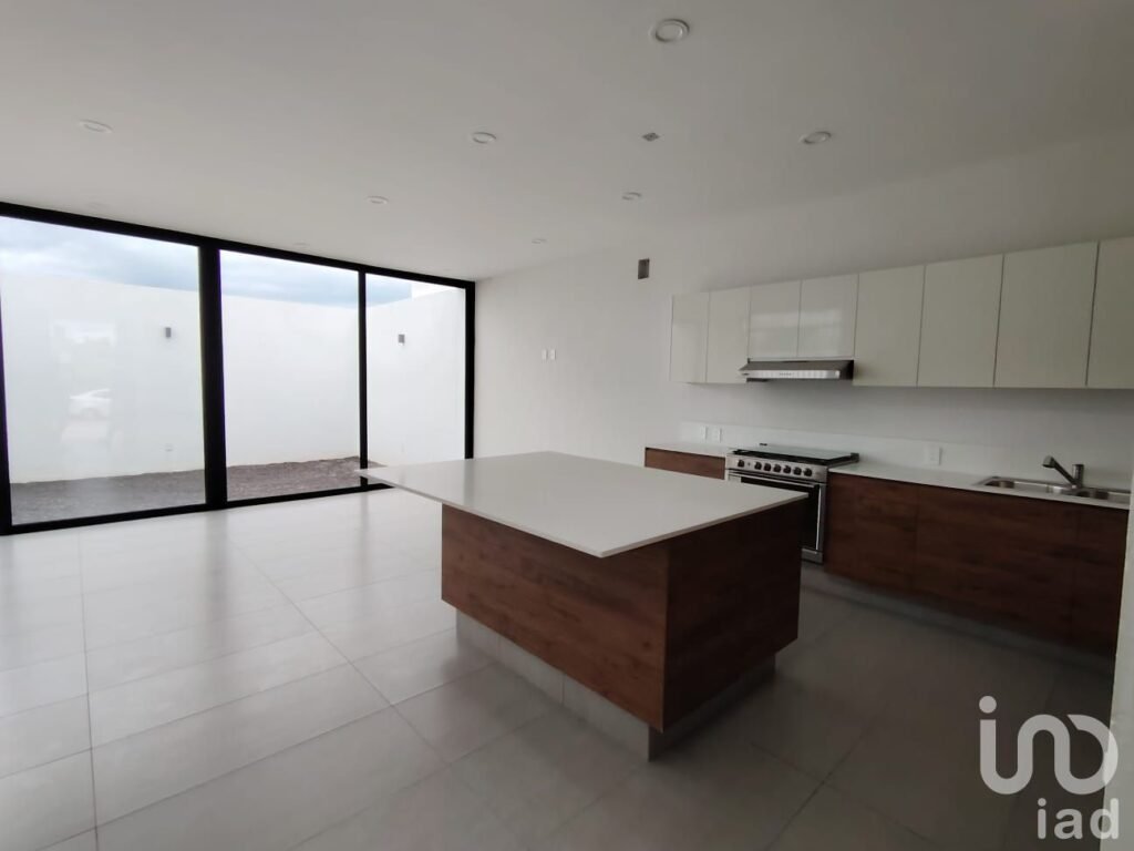 CASA EN VENTA EN ESQUINA, ESTILO CONTEMPORÁNEO,DOBLE ALTURA, PUNTA NORTE, COLIMA