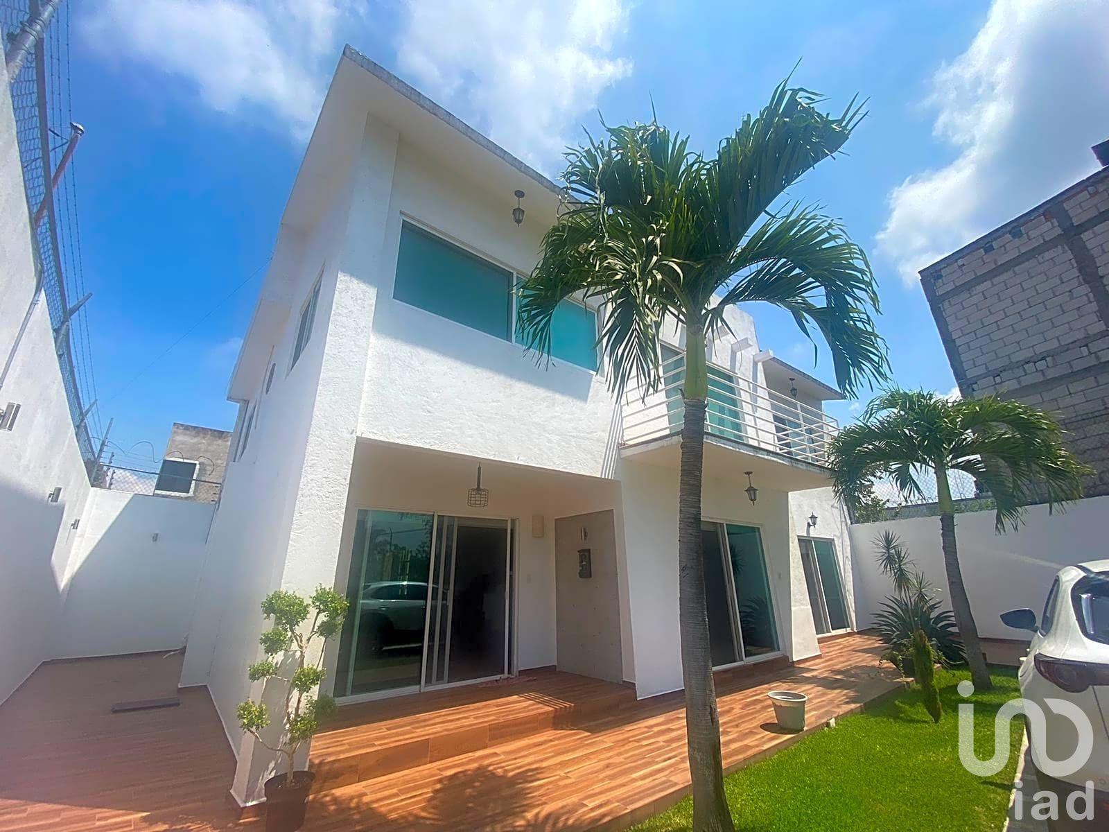 Casa sola en Pedregal de Las Fuentes Jiutepec Morelos Casa sola en Pedregal de Las Fuentes Jiutepec Morelos