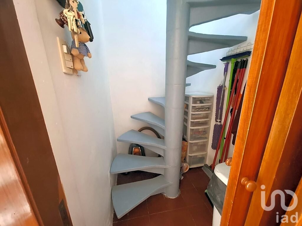 ENCANTADORA CASA EN VENTA EN JARDINES DEL SUR CON JARDÍN