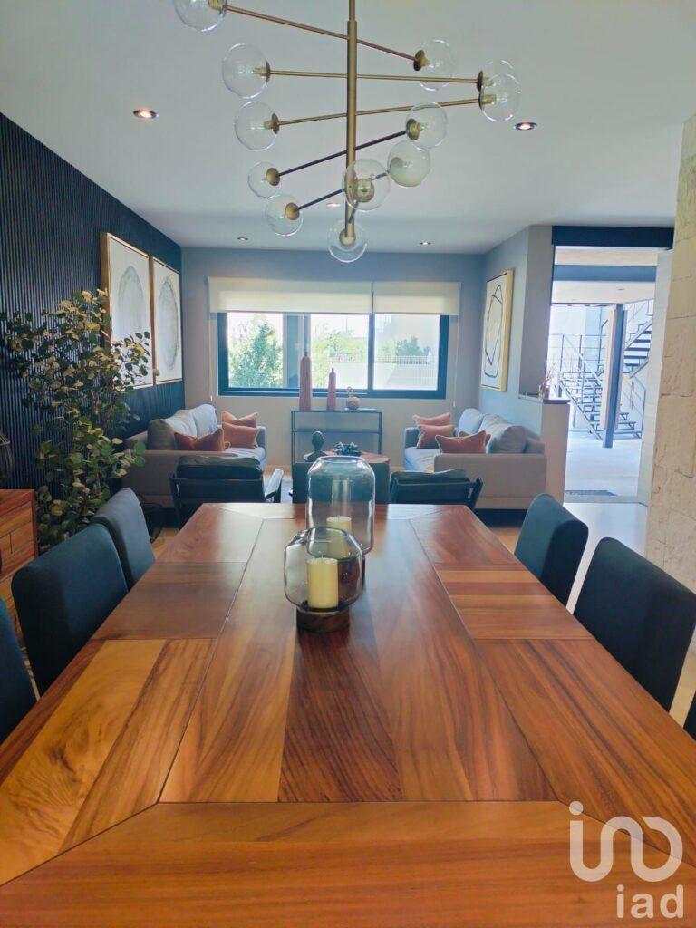 RESIDENCIA EN VENTA EN CAMPANARIO NORTE