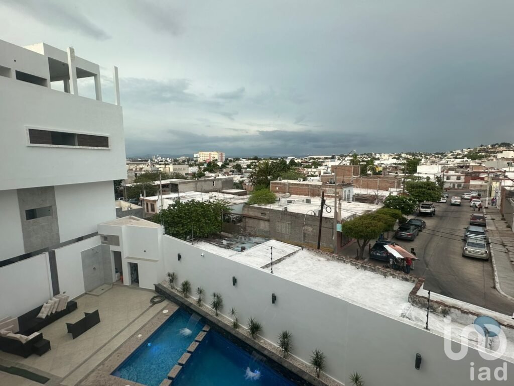 VENTA DE CASA 3 RECAMARAS EN PRIVADA , LOS PINOS CULIACAN,  PRECIO PROMOCION $3.450 precio real 3.8