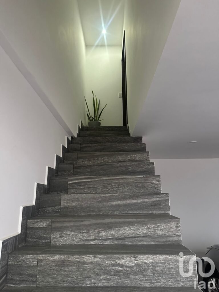 CASA EN RENTA AMUEBLADA 3 RECAMARAS EN PRIVADA  CULIACAN, SIN.