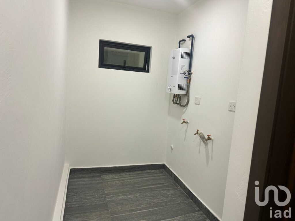 CASA EN RENTA AMUEBLADA 3 RECAMARAS EN PRIVADA  CULIACAN, SIN.