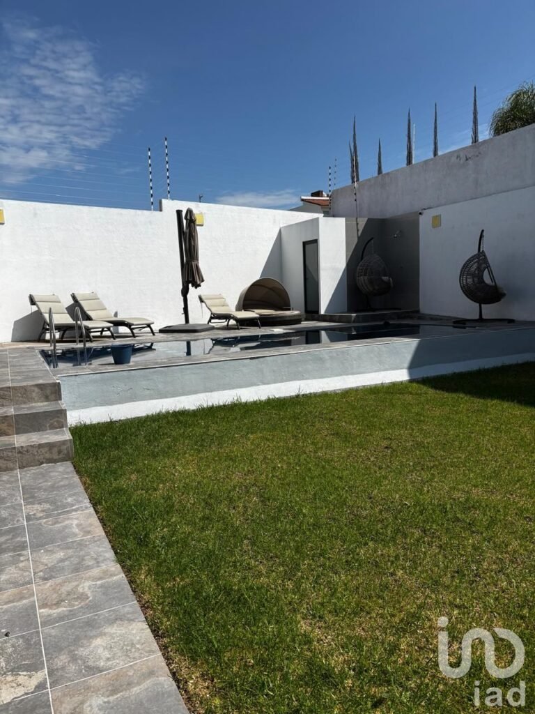 CASA EN VENTA JURIQUILLA QUERETARO