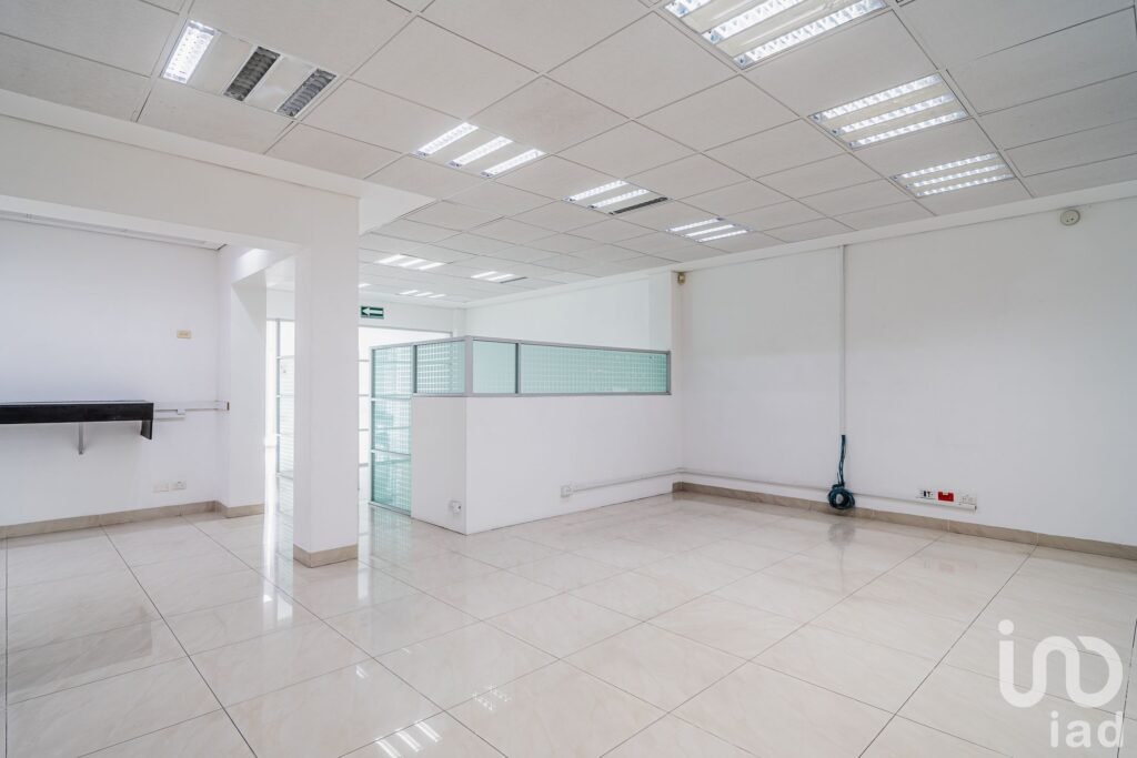 Oficinas en Renta, Los Arcos - Calesa