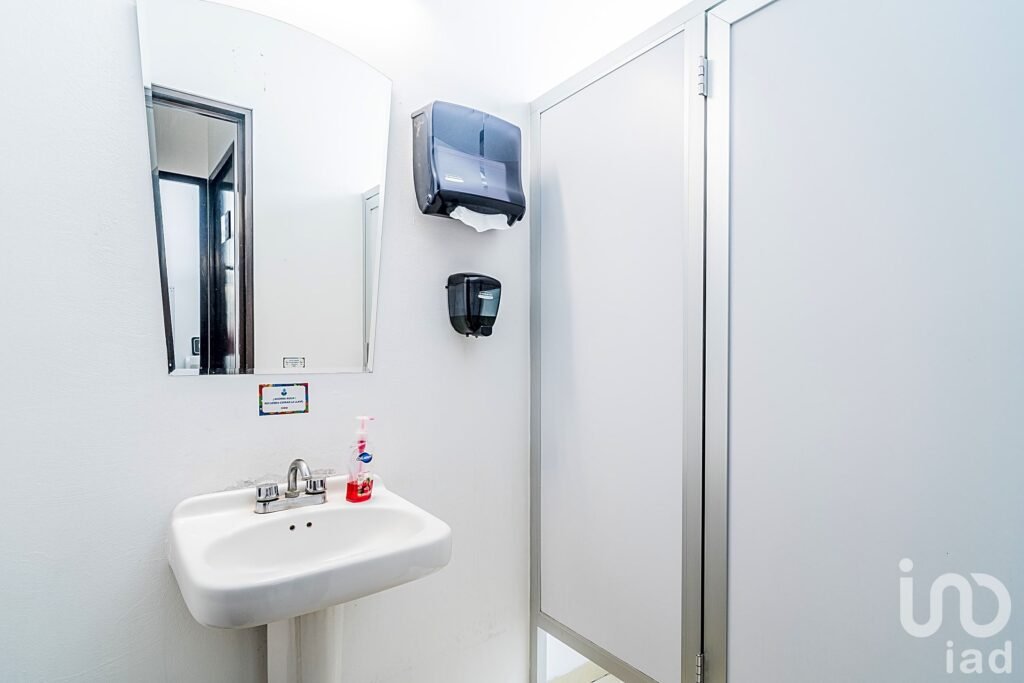 Oficinas en Renta, Los Arcos - Calesa