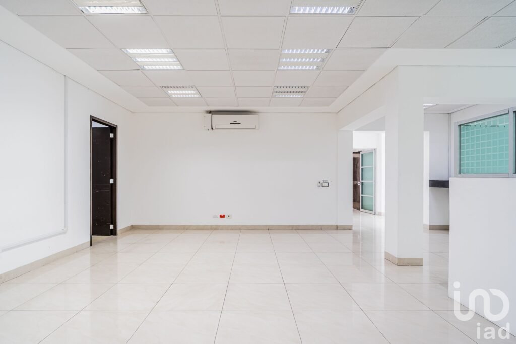 Oficinas en Renta, Los Arcos - Calesa