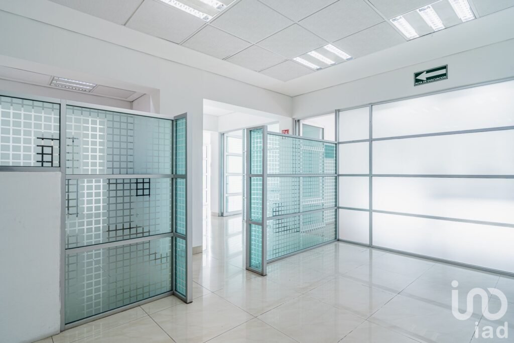 Oficinas en Renta, Los Arcos - Calesa