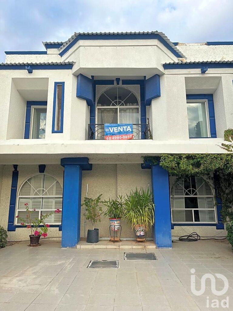 CASA EN VENTA EN LOS ALMENDROS RESIDENCIAL