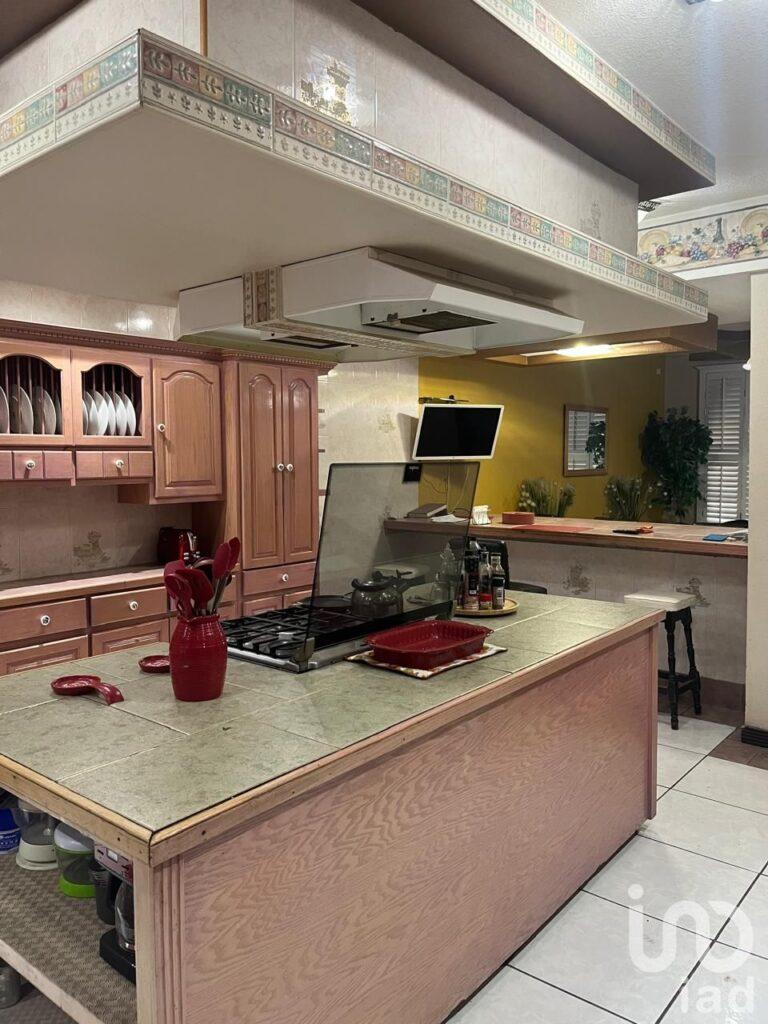 CASA EN VENTA EN LOS ALMENDROS RESIDENCIAL