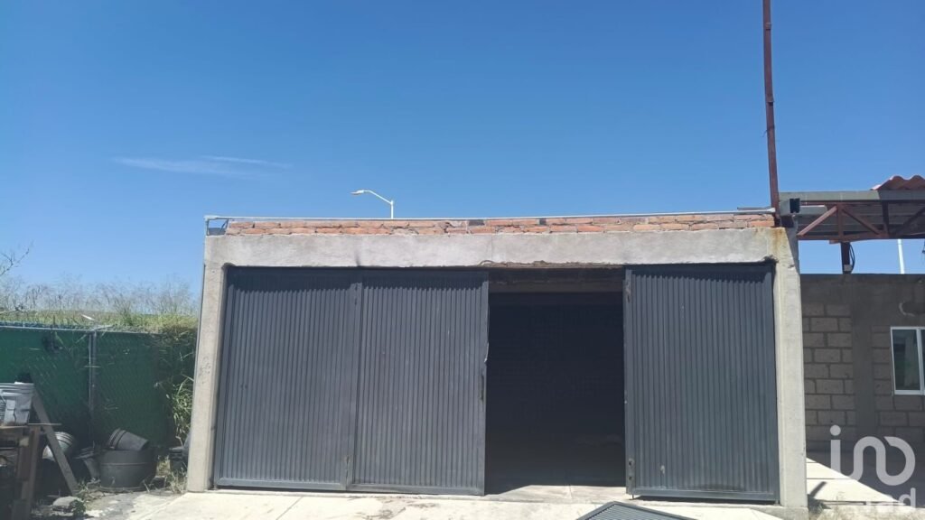 TERRENO EN RENTA PARA PATIO SE MANIOBRAS EN MOMPANI QRO.