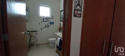 Casa en Venta en Huertas el Carmen, Corregidora, Querétaro.