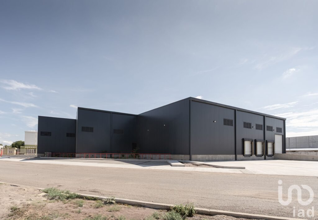 Venta de nave industrial en parque industrial Mazatlán, Sinaloa.