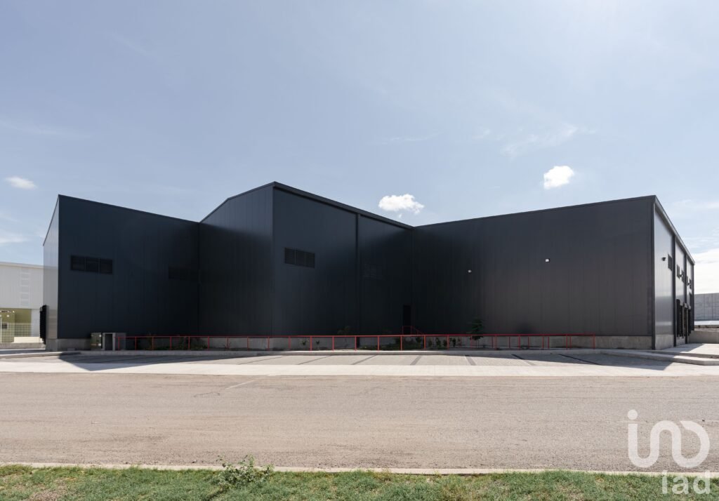 Venta de nave industrial en parque industrial Mazatlán, Sinaloa.