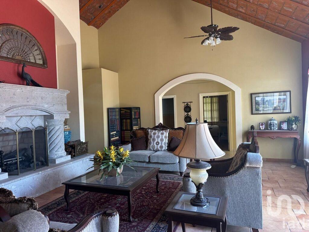 CASA EN VENTA  EN CAMPESTRE POTRERILLO SUP. 10,000 M2  CARR. 45 SUR A POCOS MINUTOS DE NISSAN, AGS.