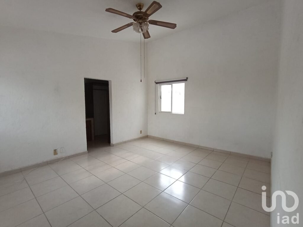 CASA CENTRICA Y ACOGEDORA EN DELICIAS