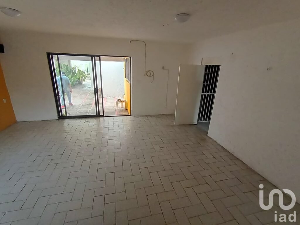 CASA CENTRICA Y ACOGEDORA EN DELICIAS