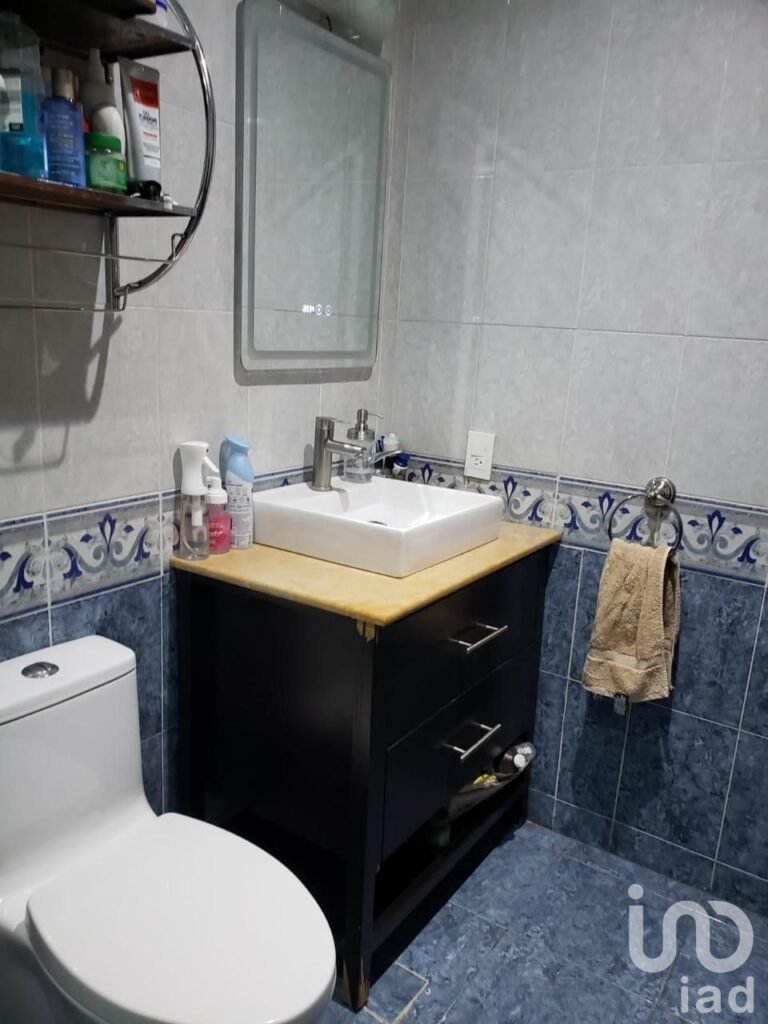 Venta Preciosa casa Privada en Hacienda Sta. Mónica, Edo Mex