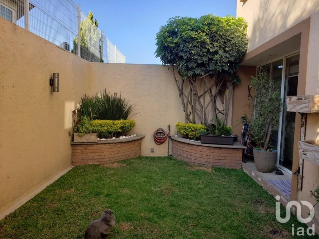 Venta Preciosa casa Privada en Hacienda Sta. Mónica, Edo Mex