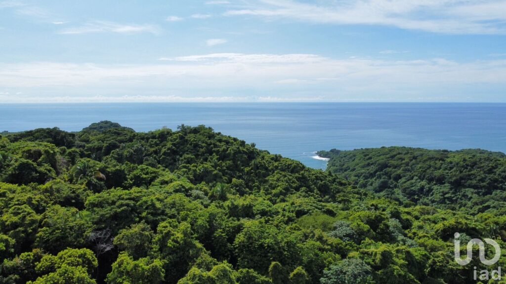 SE VENDE TERRENO EN PLAYA