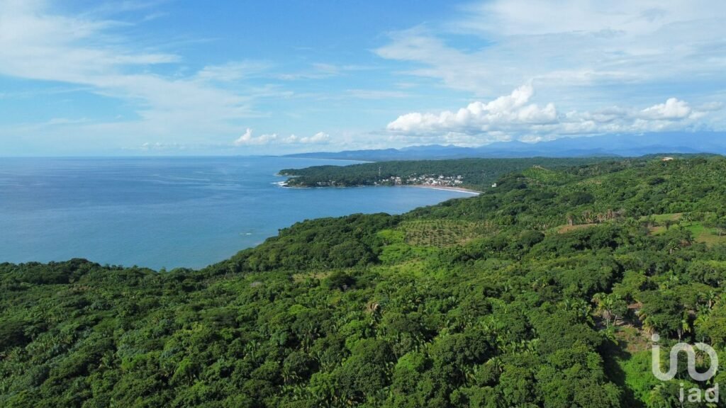 SE VENDE TERRENO EN PLAYA