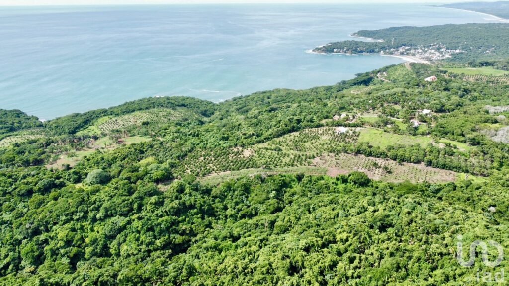 SE VENDE TERRENO EN PLAYA