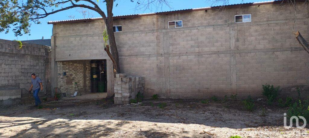 Terreno + Bodega en Renta