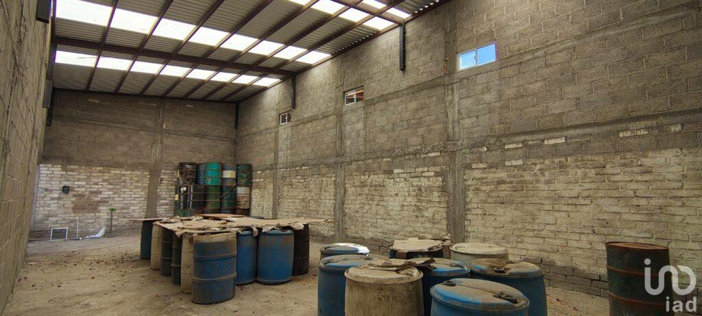 Terreno + Bodega en Renta